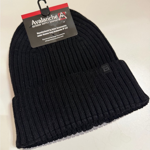 Avalanche 3-Pack Ribbed toboggans NWT - Picture 4 of 7